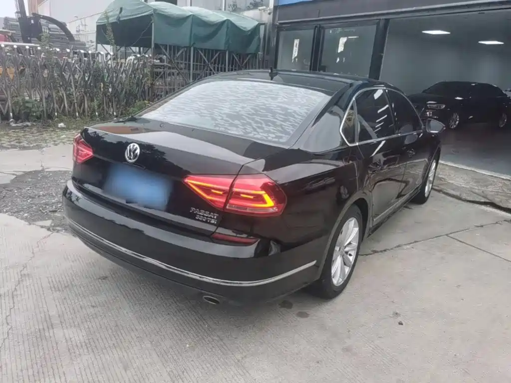 Volkswagen Passat — миниатюра 7