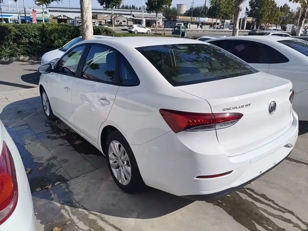 Buick Excelle — миниатюра 5