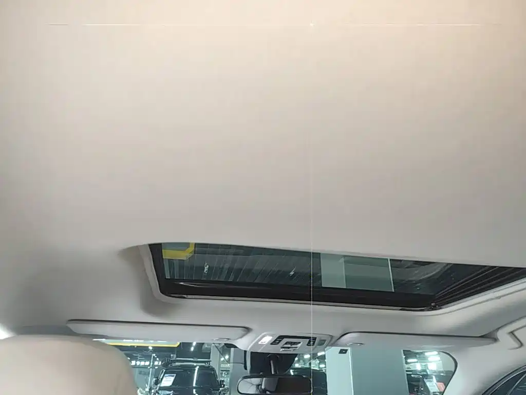 Toyota Sienna — миниатюра 18