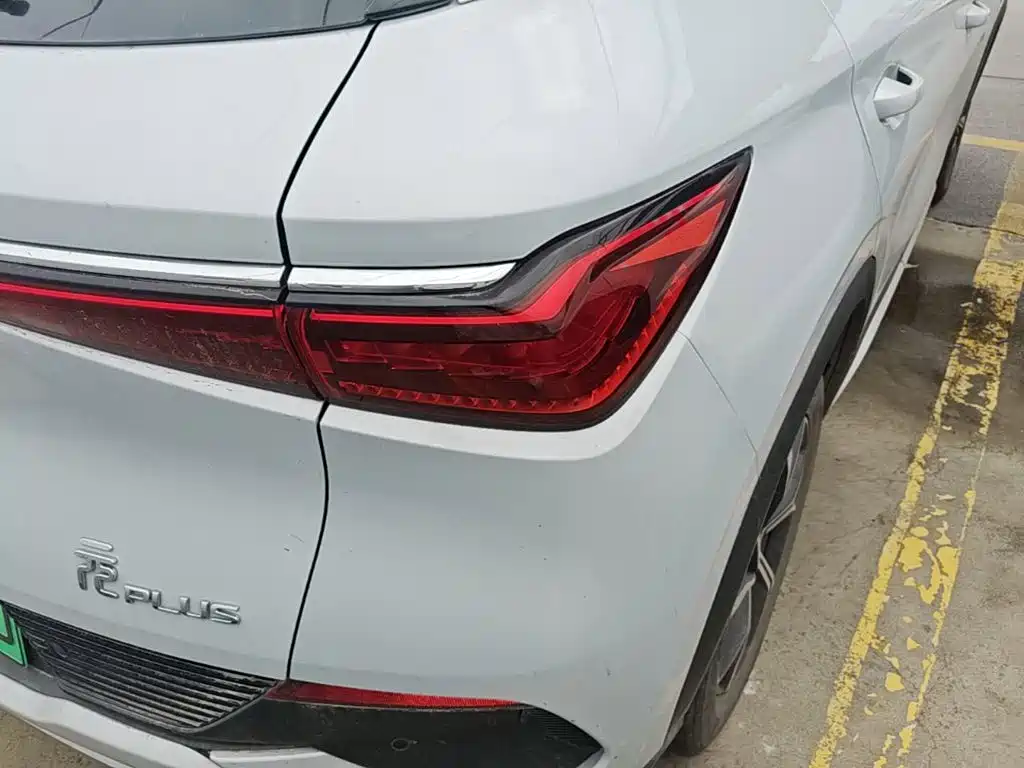BYD Yuan Plus — миниатюра 8