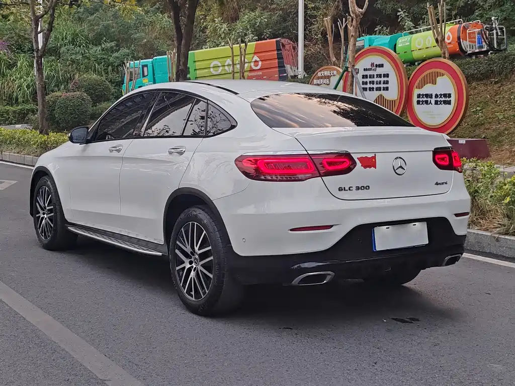 Mercedes-Benz GLC 2020 GLC 300 4MATIC SUV