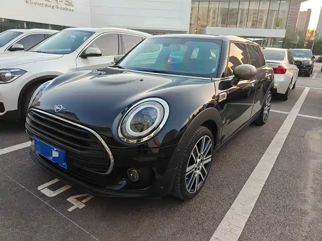 MINI  CLUBMAN 2023