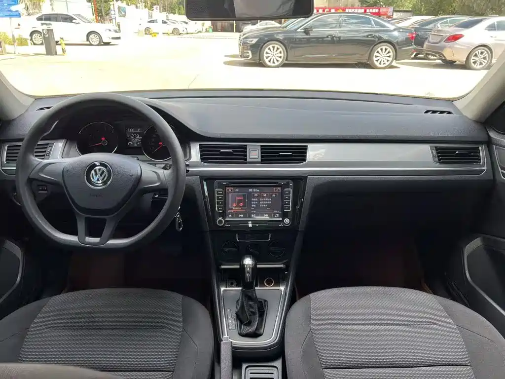 Volkswagen Bora — миниатюра 8