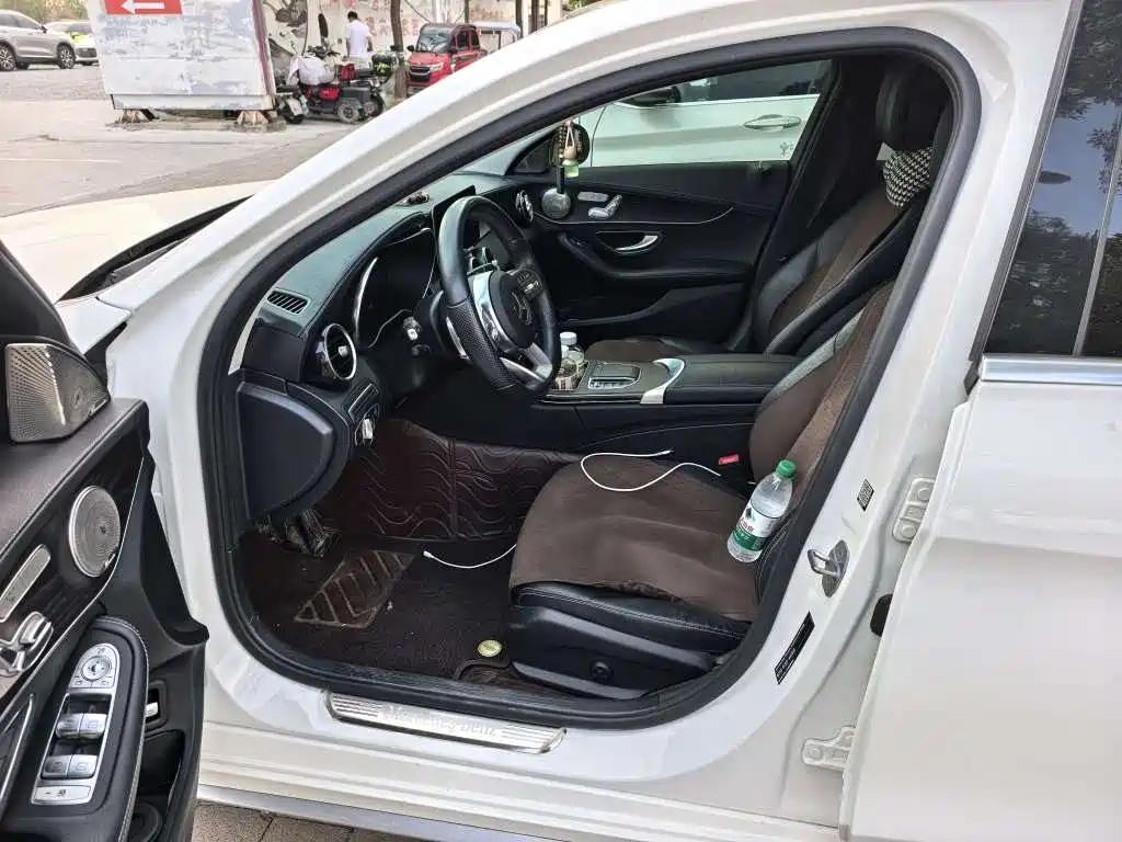 Mercedes-Benz C-Class — миниатюра 7