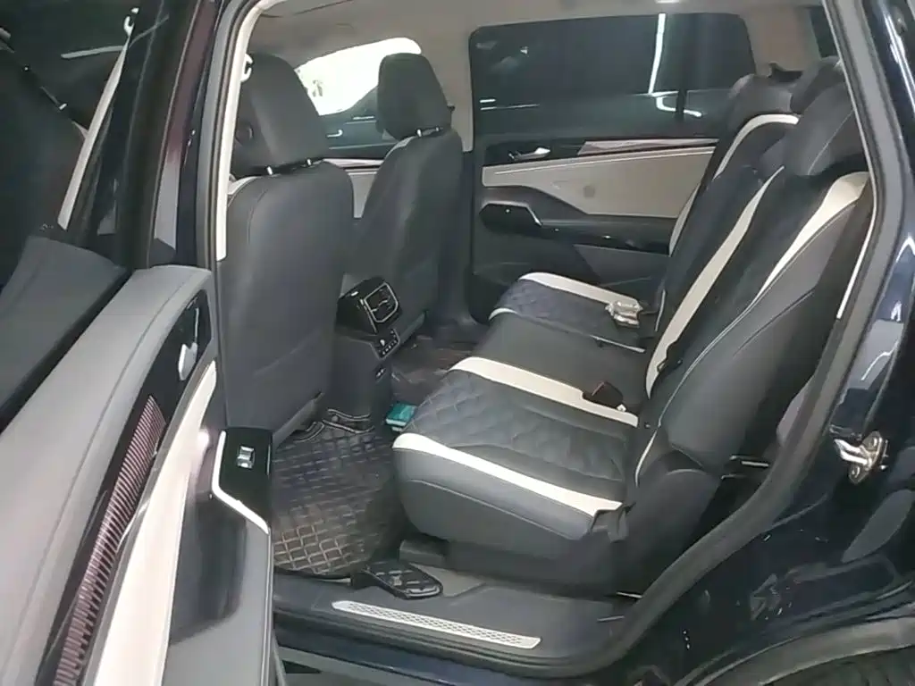 Volkswagen ID.6 Crozz — миниатюра 17