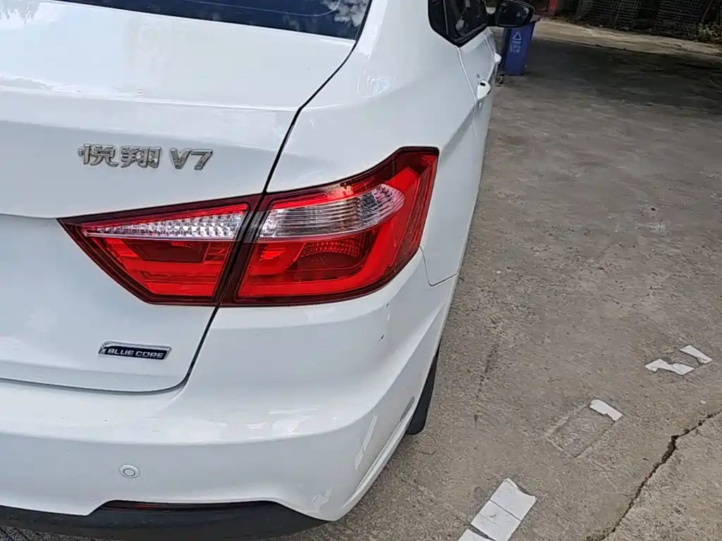 Changan V7 — миниатюра 8