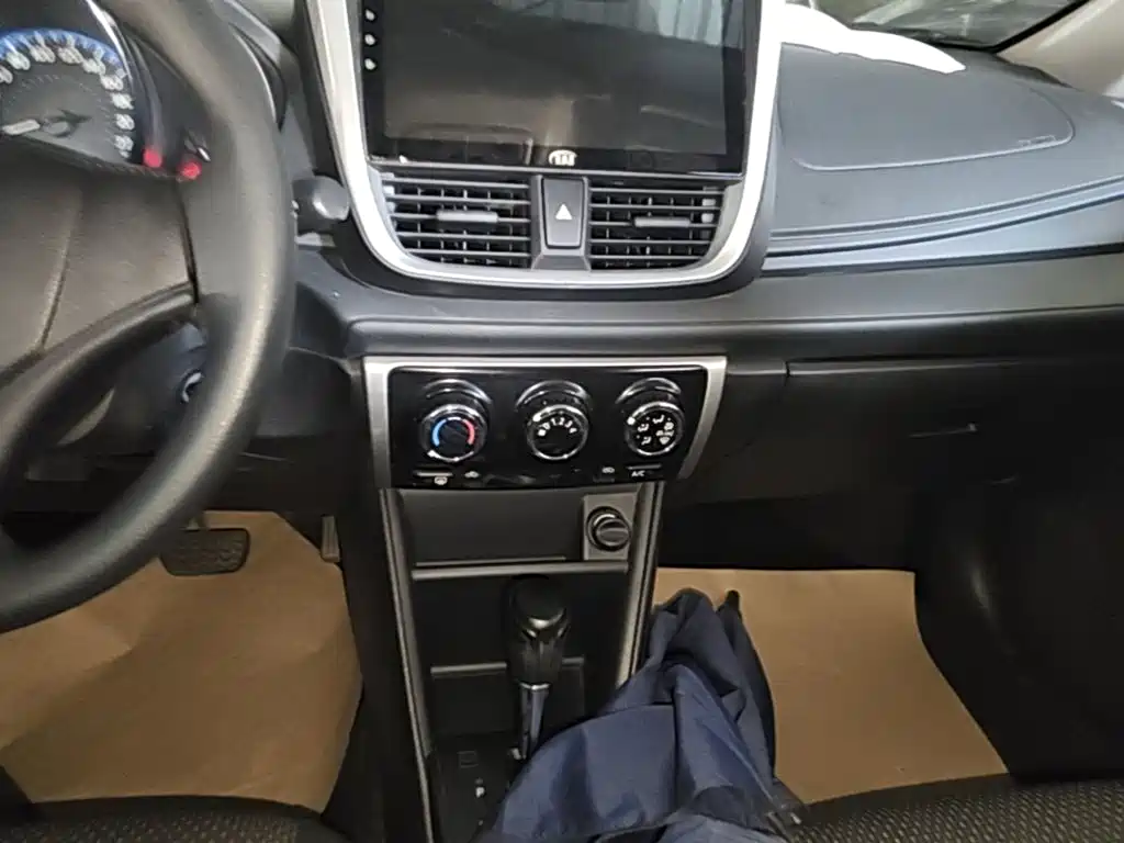 Toyota Vios FS — миниатюра 13