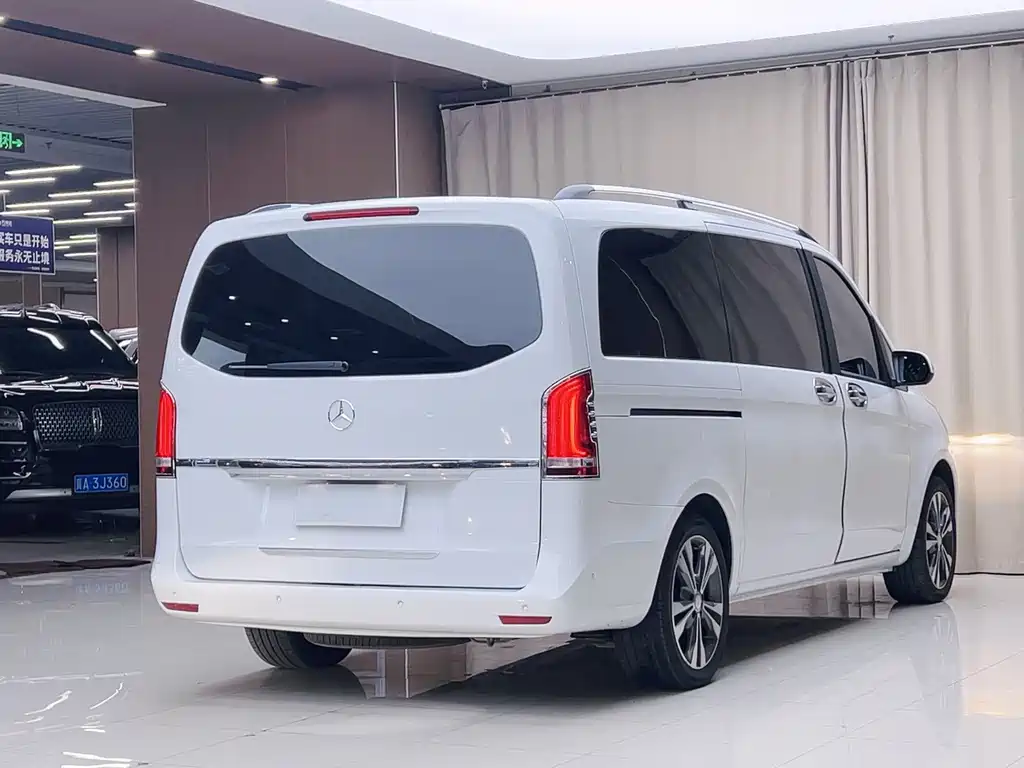 Mercedes-Benz V-Class — миниатюра 18