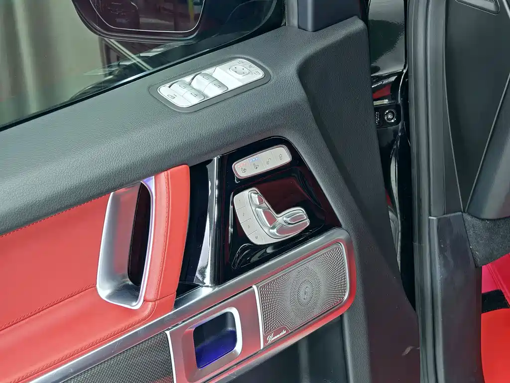 Mercedes-Benz G-Class — миниатюра 8