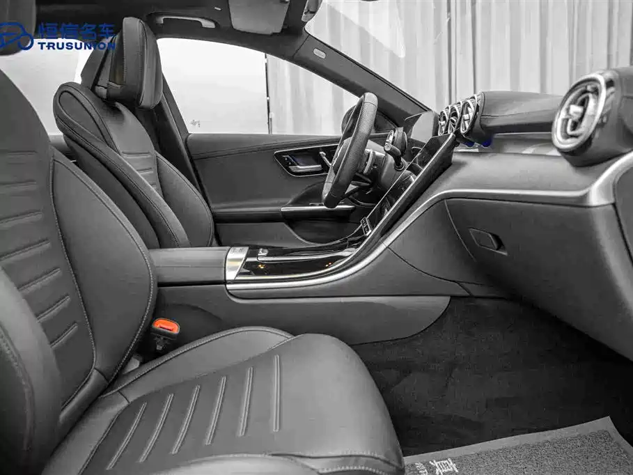 Mercedes-Benz C-Class — миниатюра 15