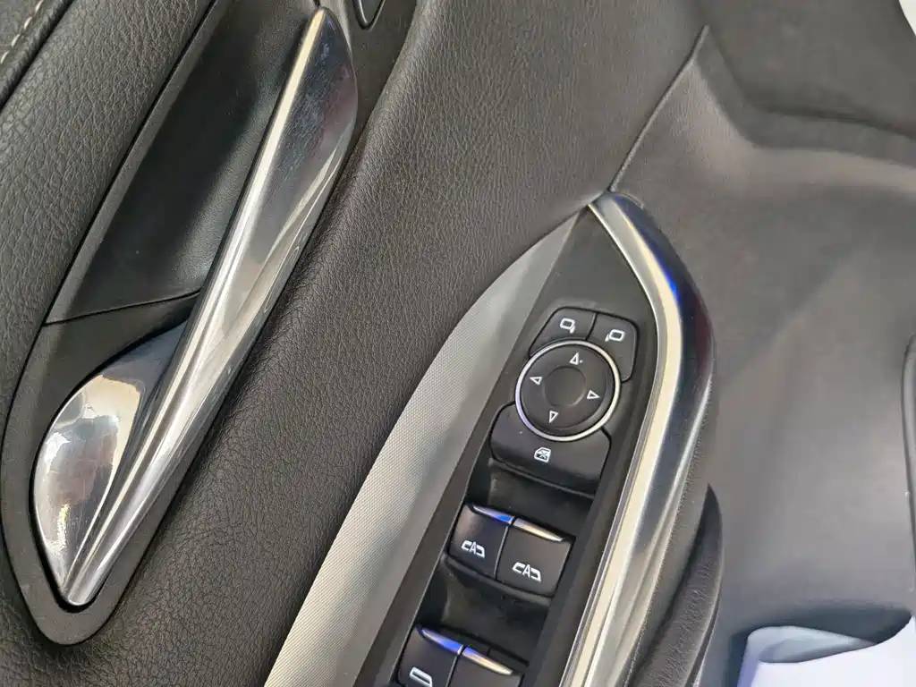 Cadillac XT4 — миниатюра 18
