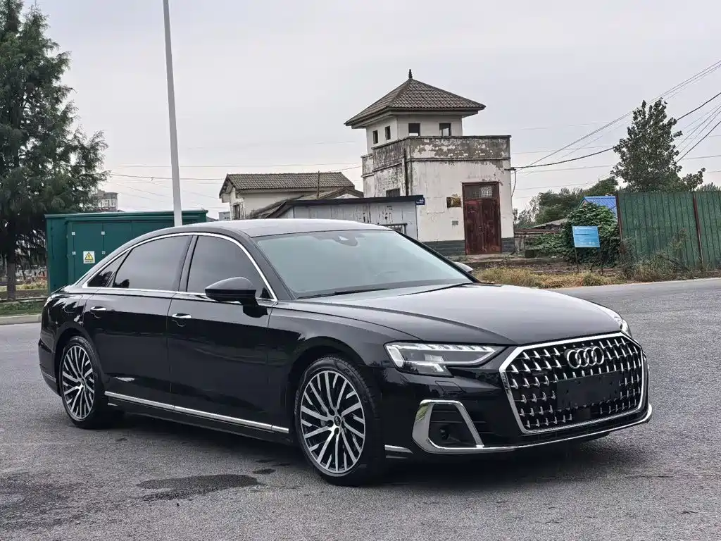 Audi A8 — миниатюра 3