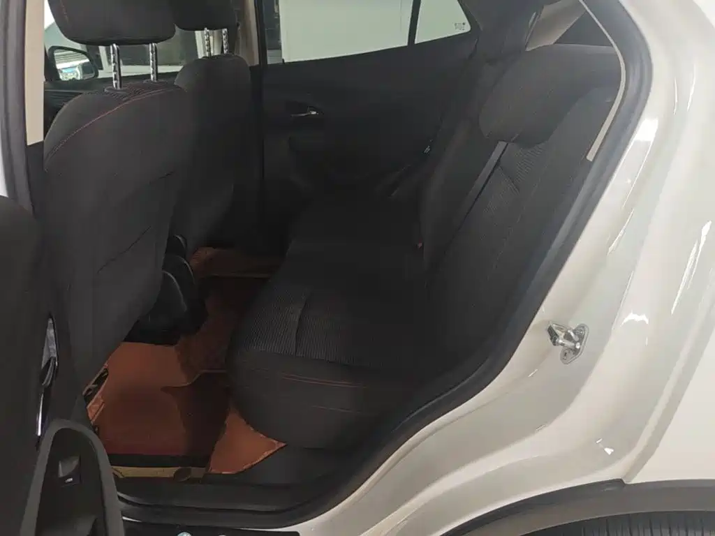Buick Encore — миниатюра 17