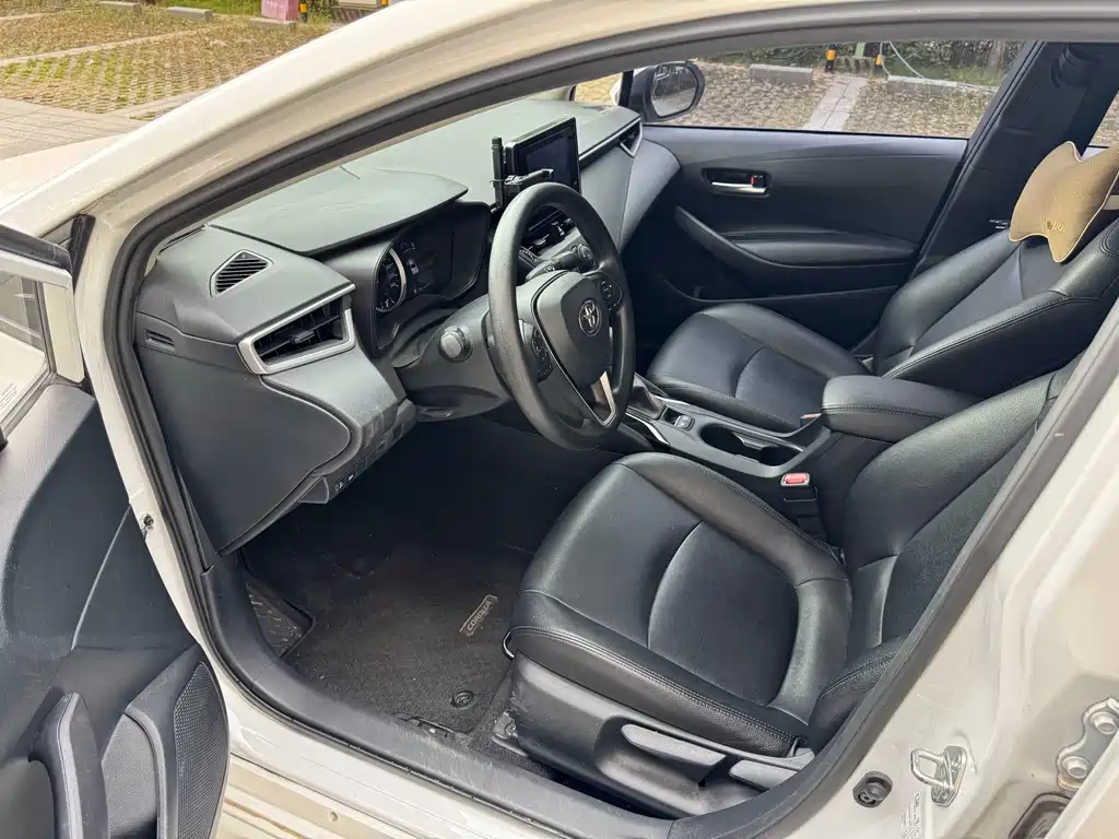 Toyota Corolla — миниатюра 5