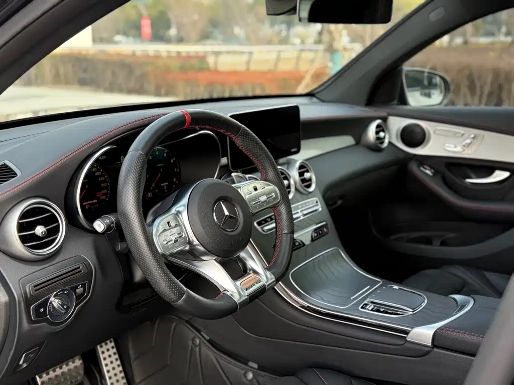 MERCEDES-BENZ GLC COUPE AMG