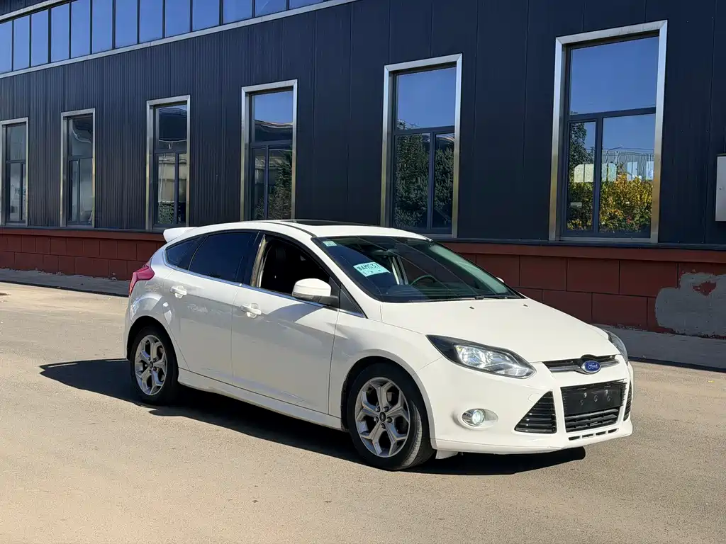 Ford Focus — миниатюра 7