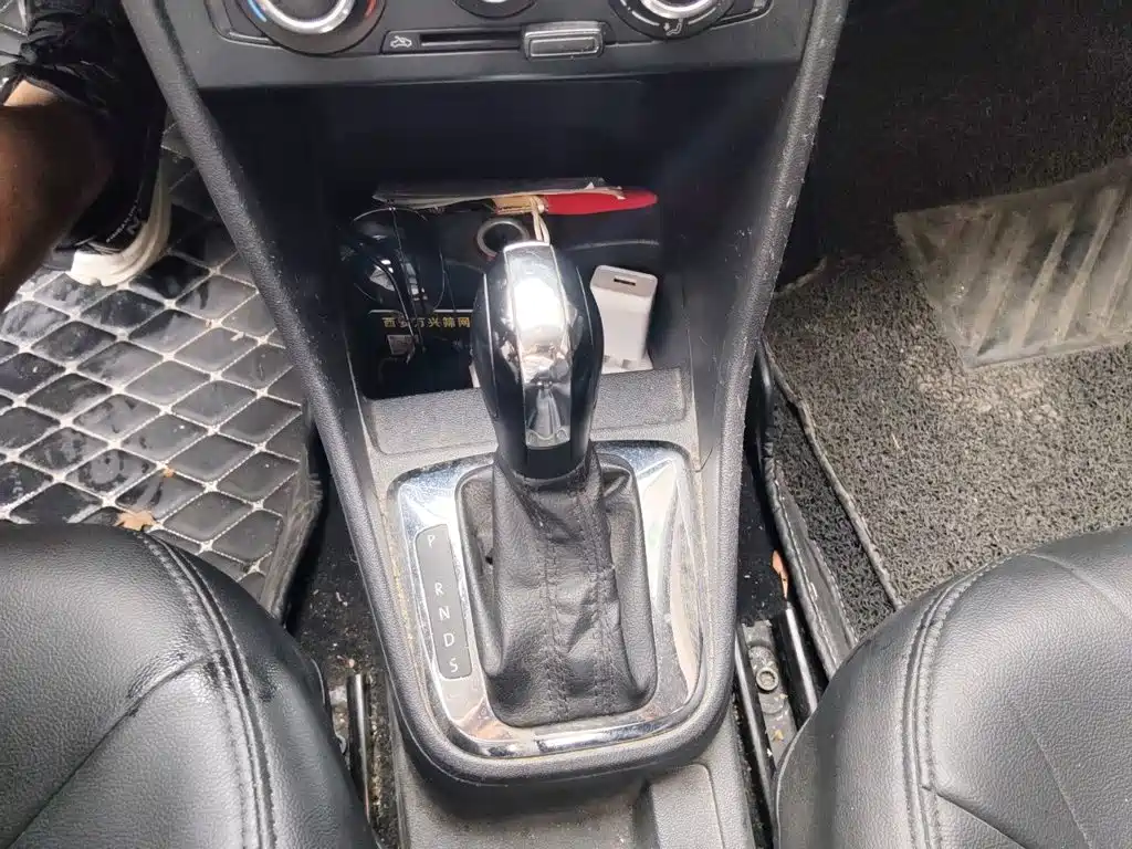 Volkswagen Jetta — миниатюра 7