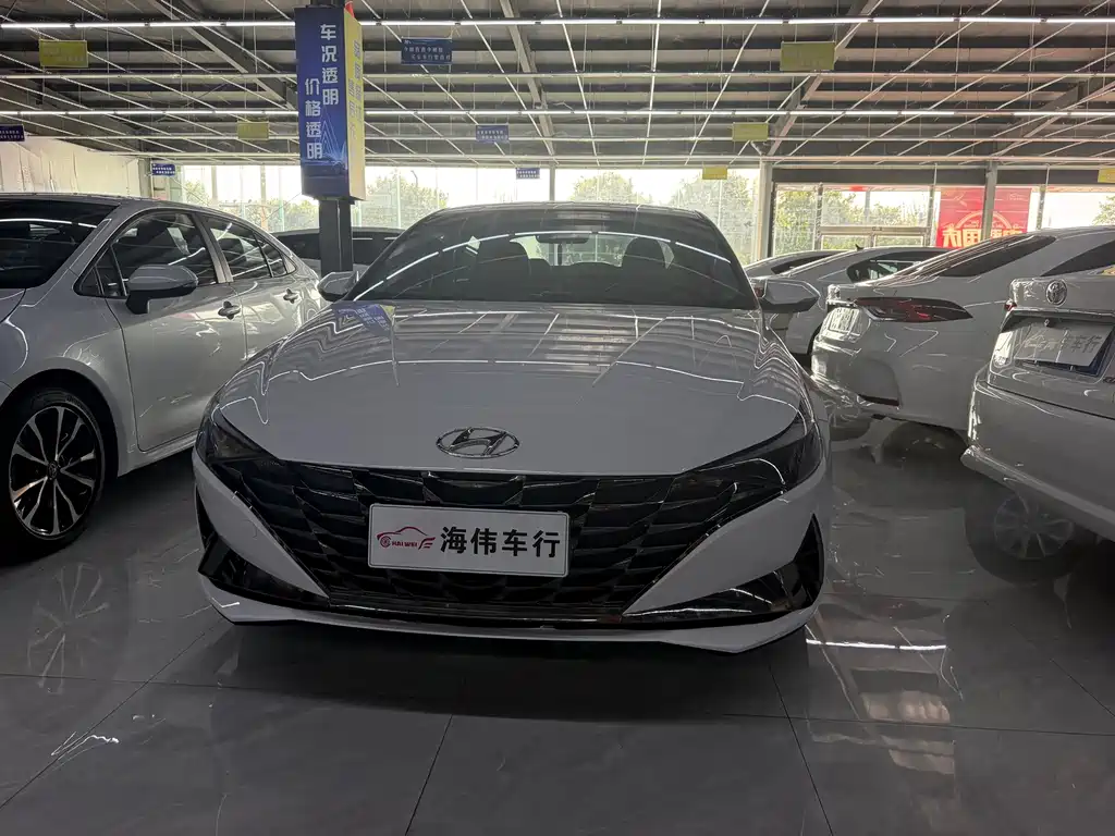 Hyundai Elantra — миниатюра 2