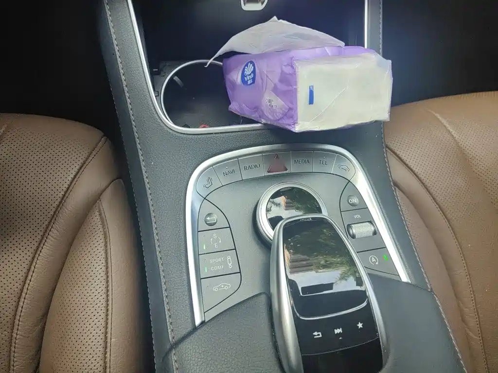 Mercedes-Benz S-Class — миниатюра 7
