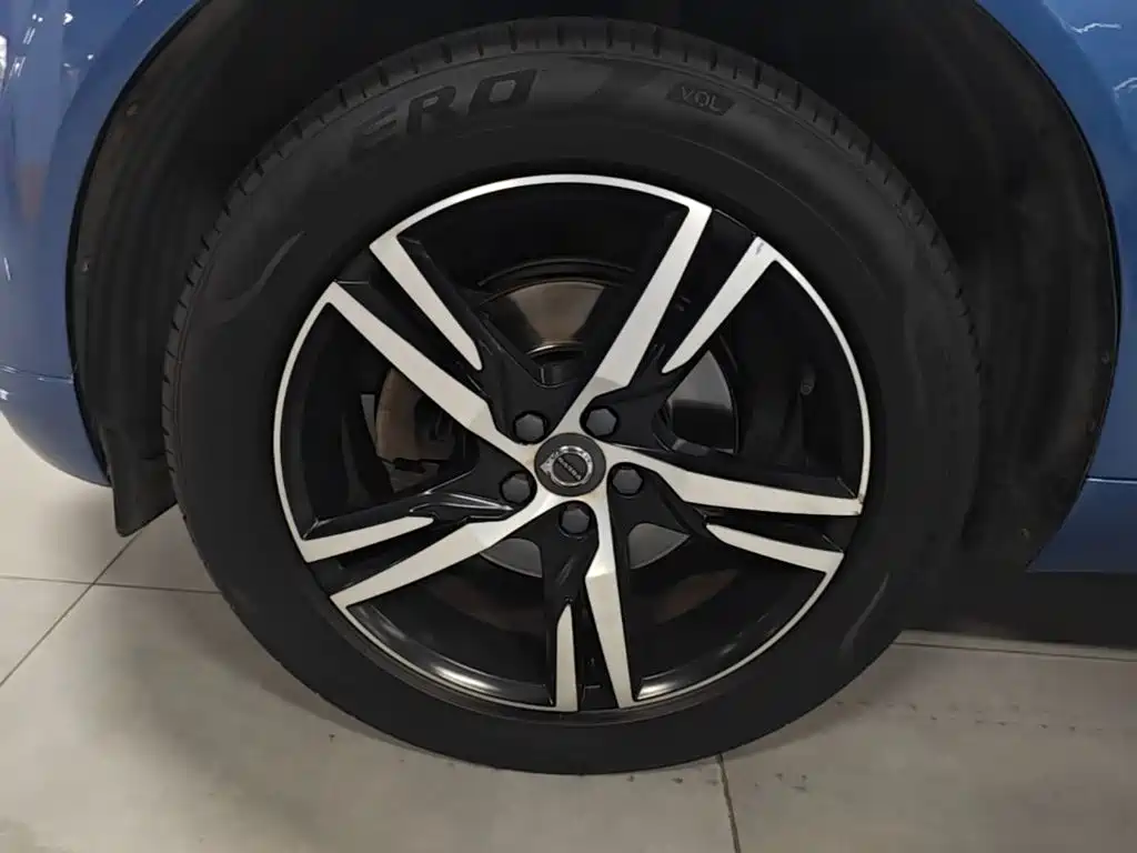 Volvo XC60 — миниатюра 23