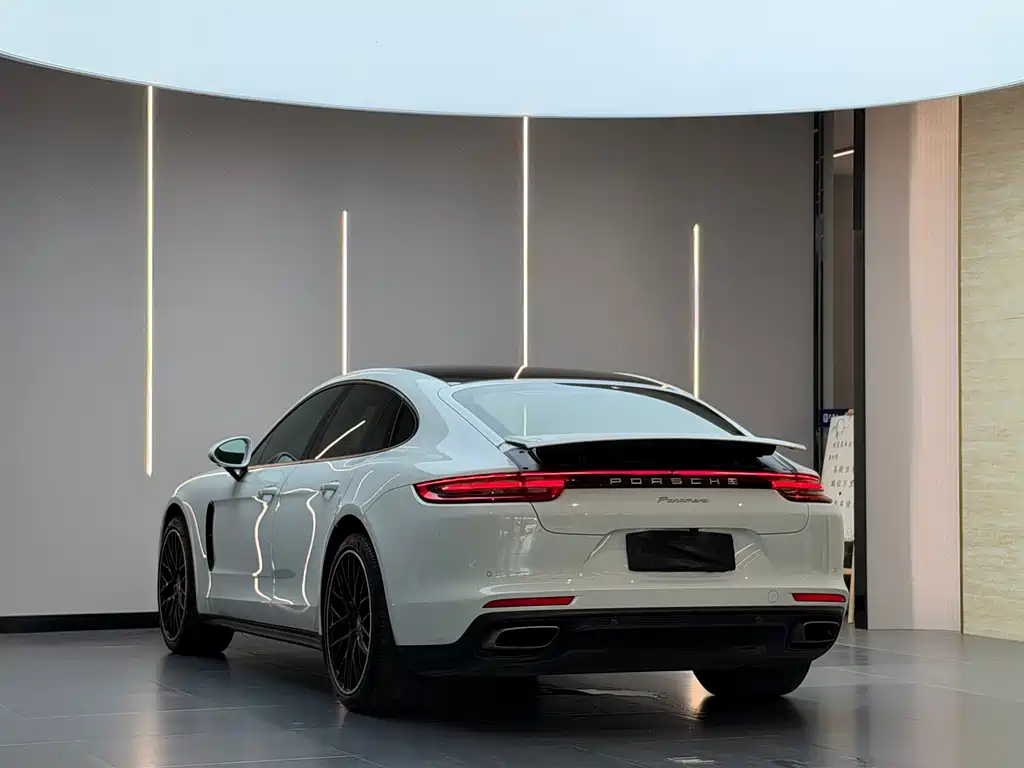 Porsche Panamera — миниатюра 11
