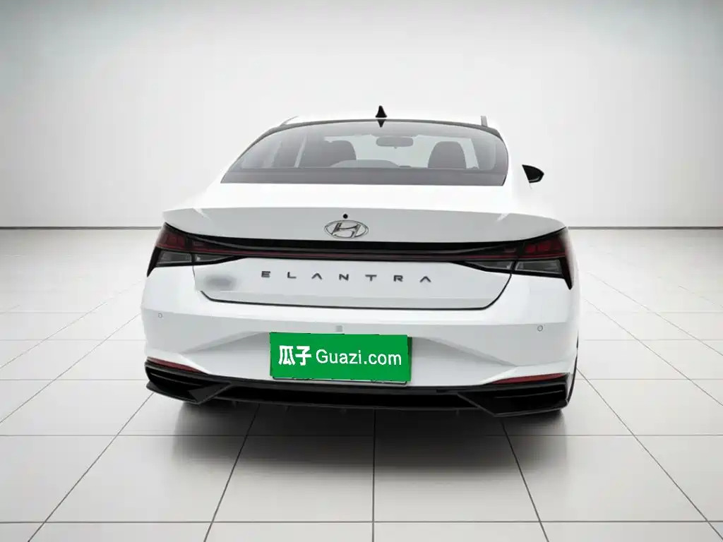 Hyundai Elantra — миниатюра 5