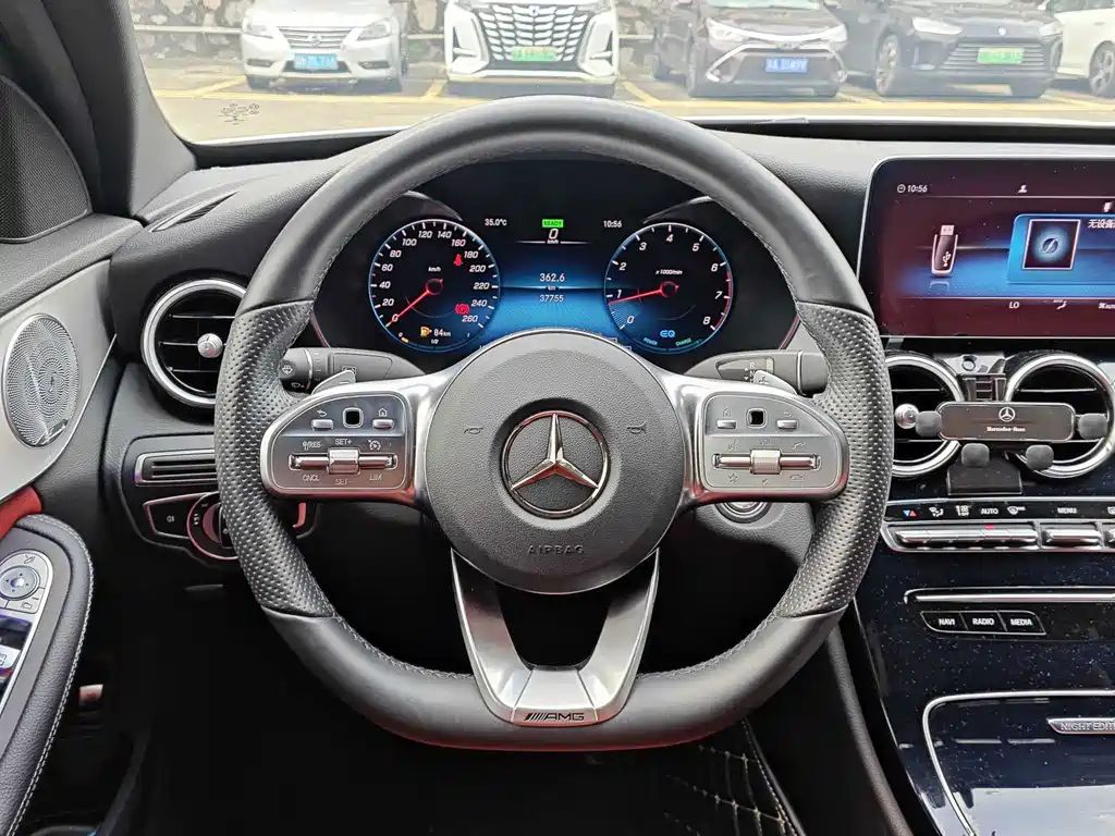Mercedes-Benz C-Class — миниатюра 11