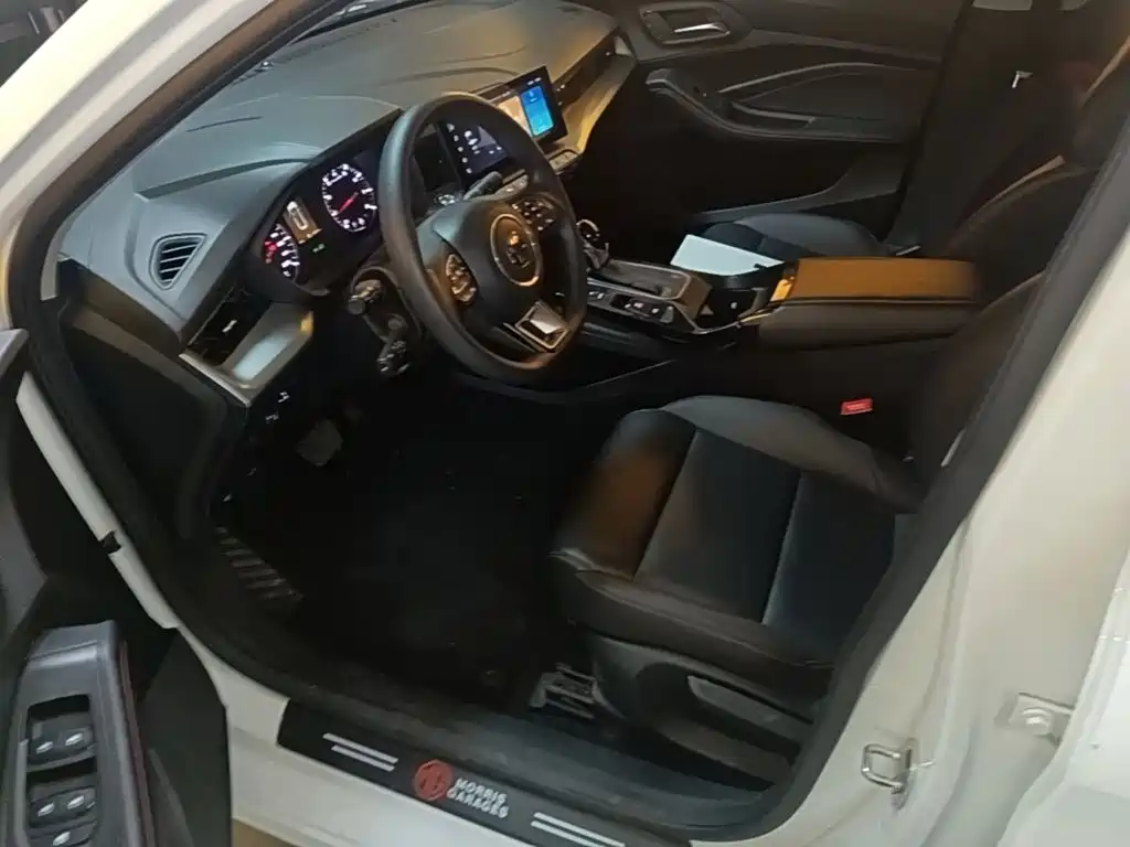 MG MG5 — миниатюра 22