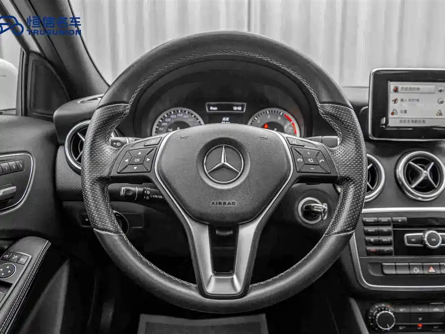 Mercedes-Benz A-Class (Import) — миниатюра 17