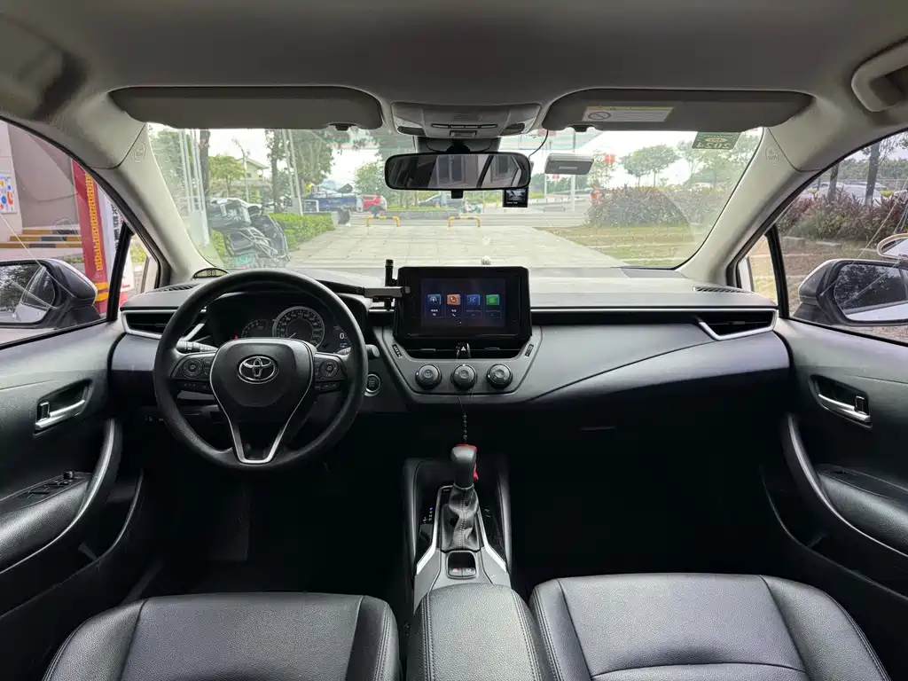 Toyota Corolla — миниатюра 7