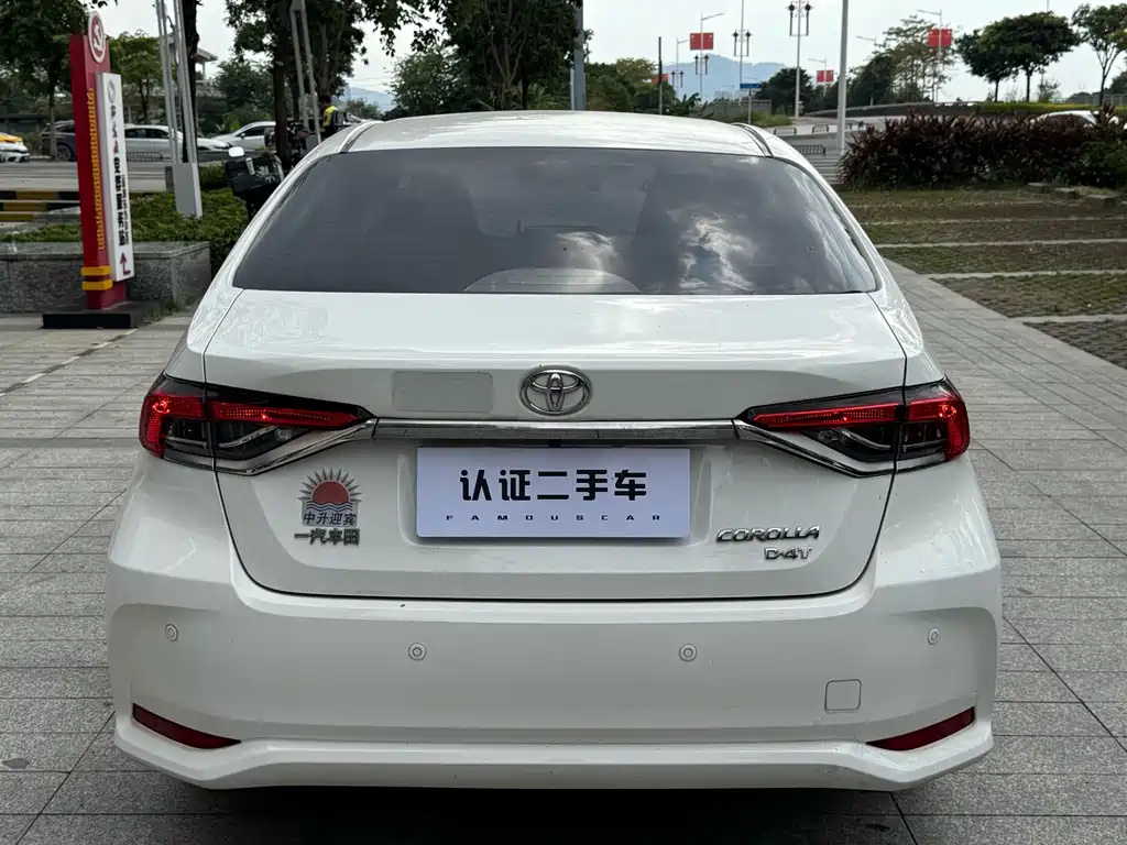 Toyota Corolla — миниатюра 10