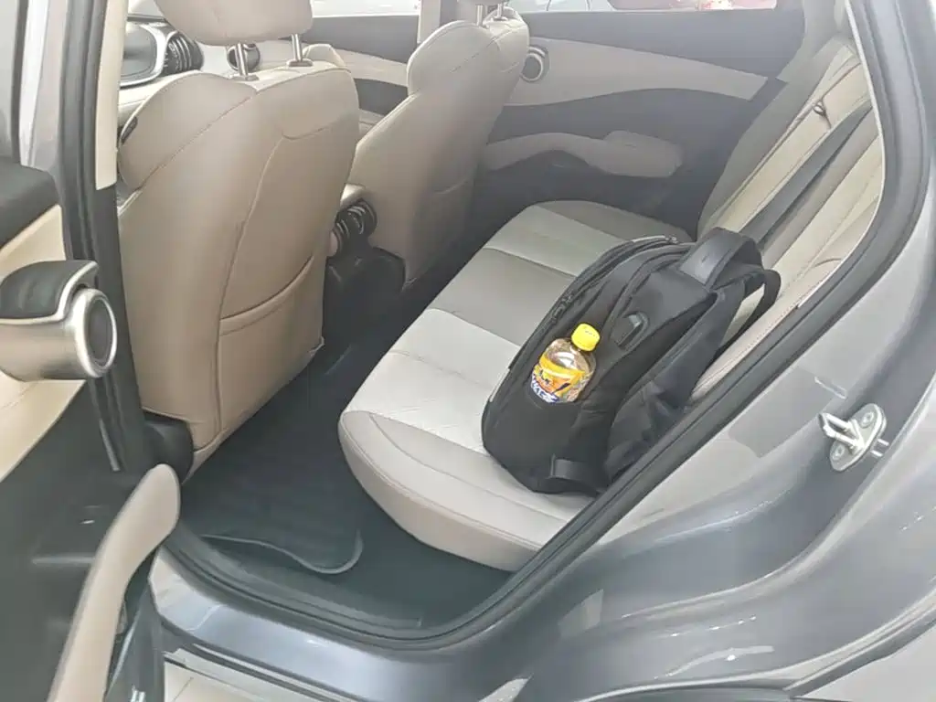 BYD Yuan Plus — миниатюра 17