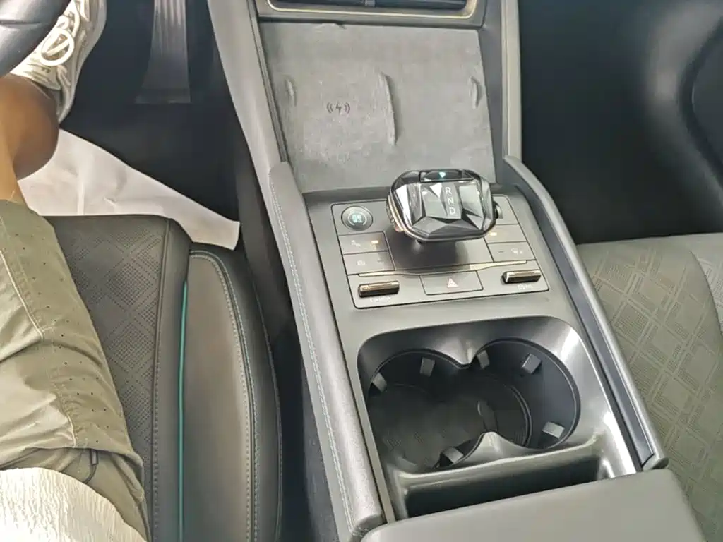 BYD Qin L — миниатюра 14