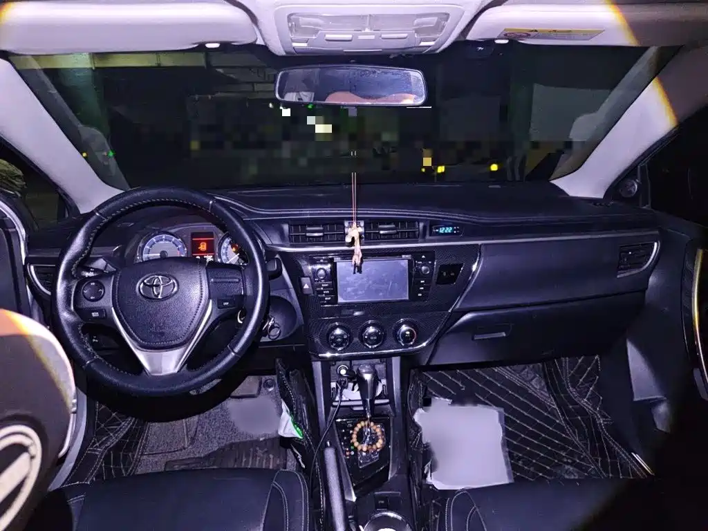 Toyota Corolla — миниатюра 13