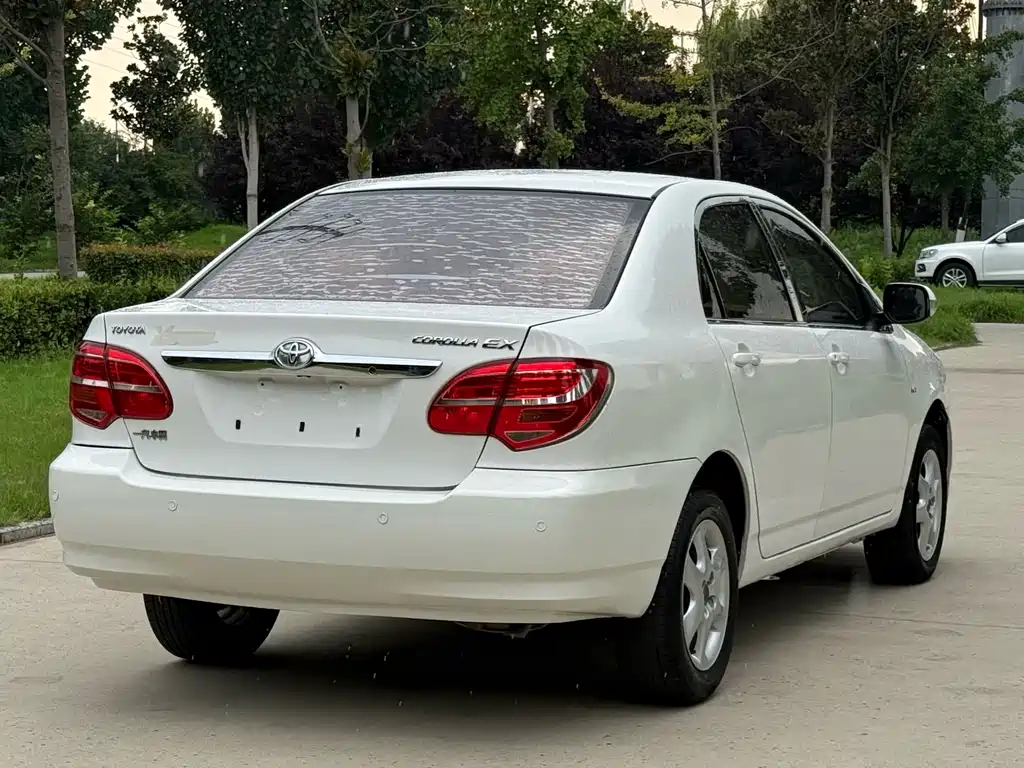 Toyota Corolla — миниатюра 13