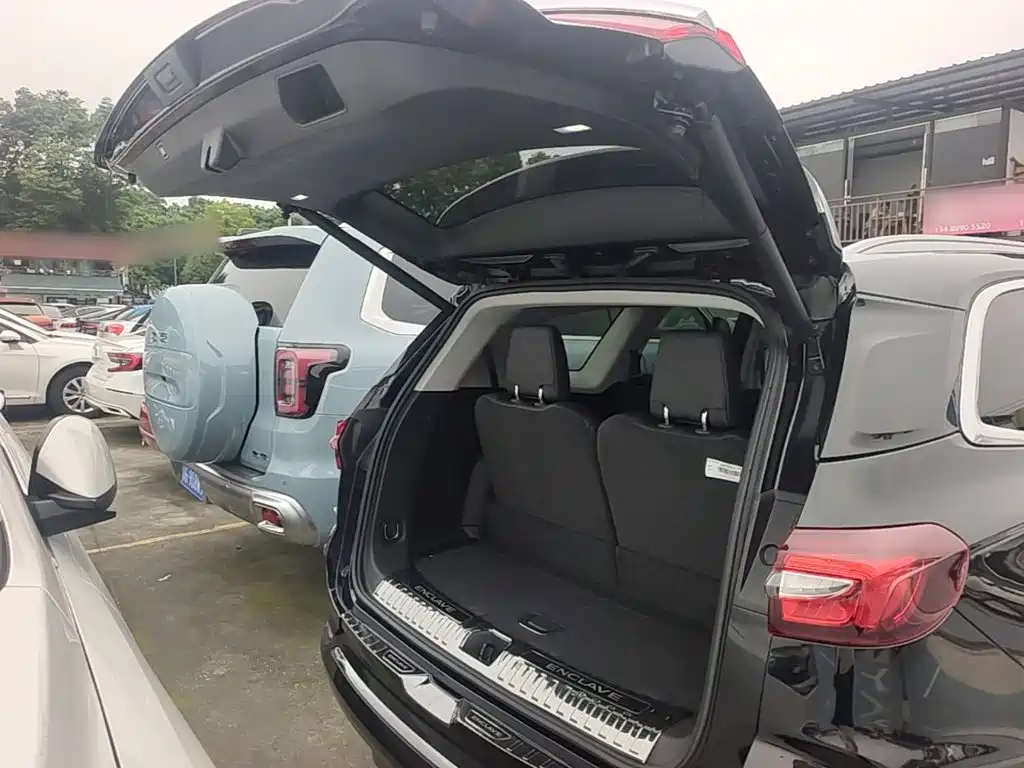 Buick Enclave — миниатюра 19