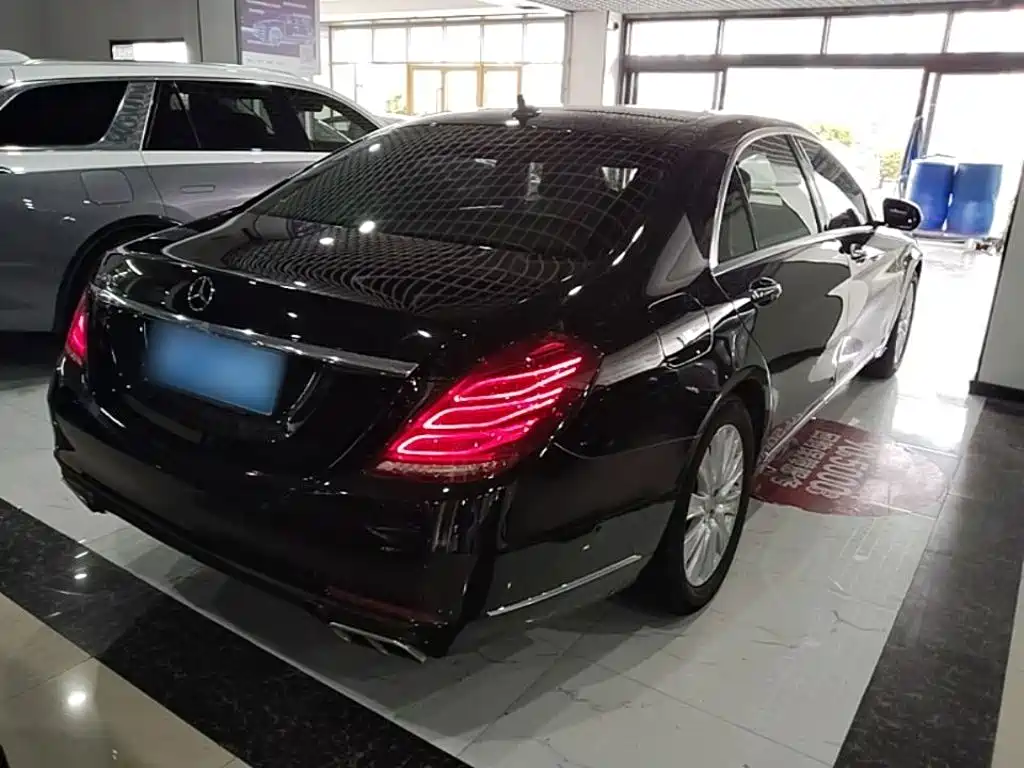 Mercedes-Benz S-Class — миниатюра 7