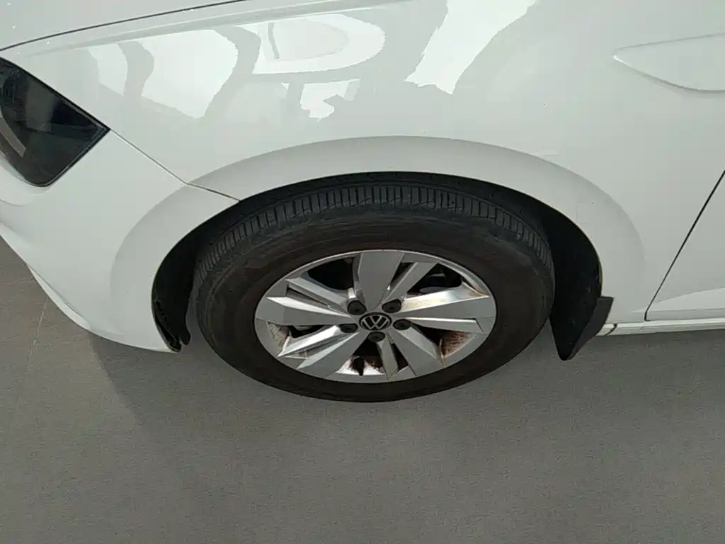 Volkswagen Polo — миниатюра 23