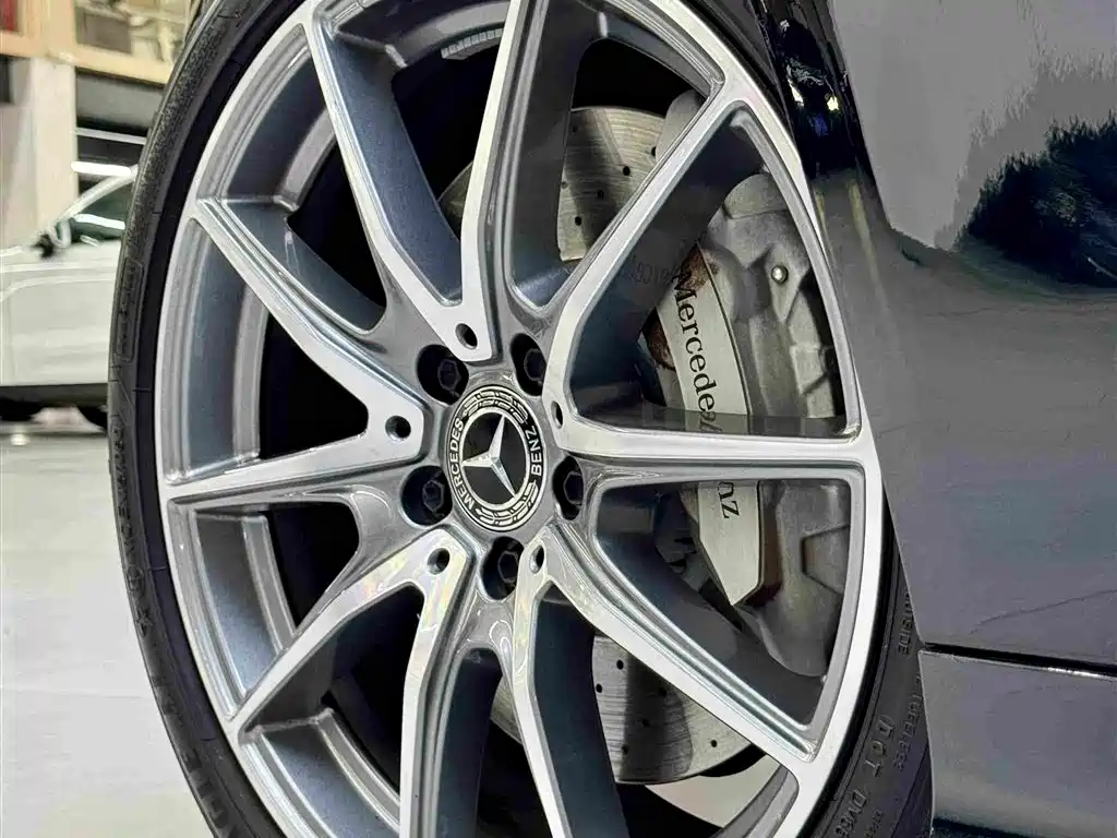 Mercedes-Benz E-Class (Import) — миниатюра 14