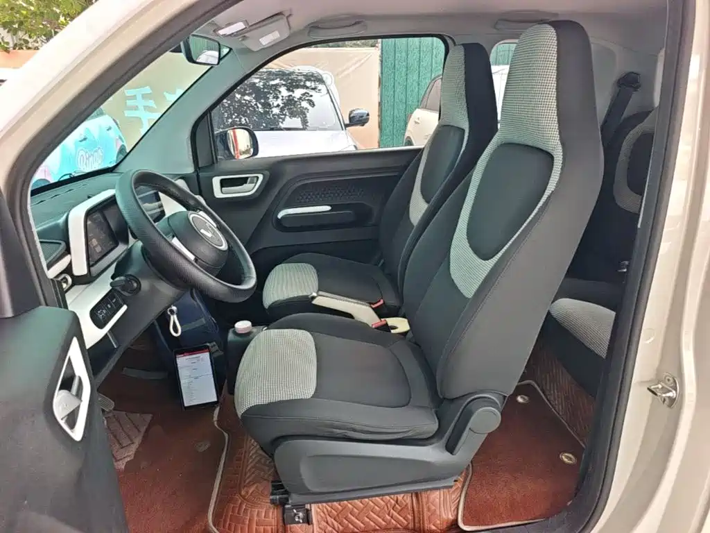 Wuling MINIEV — миниатюра 15