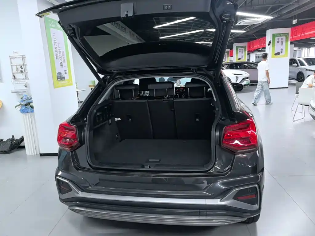 Audi Q2L e-tron — миниатюра 19