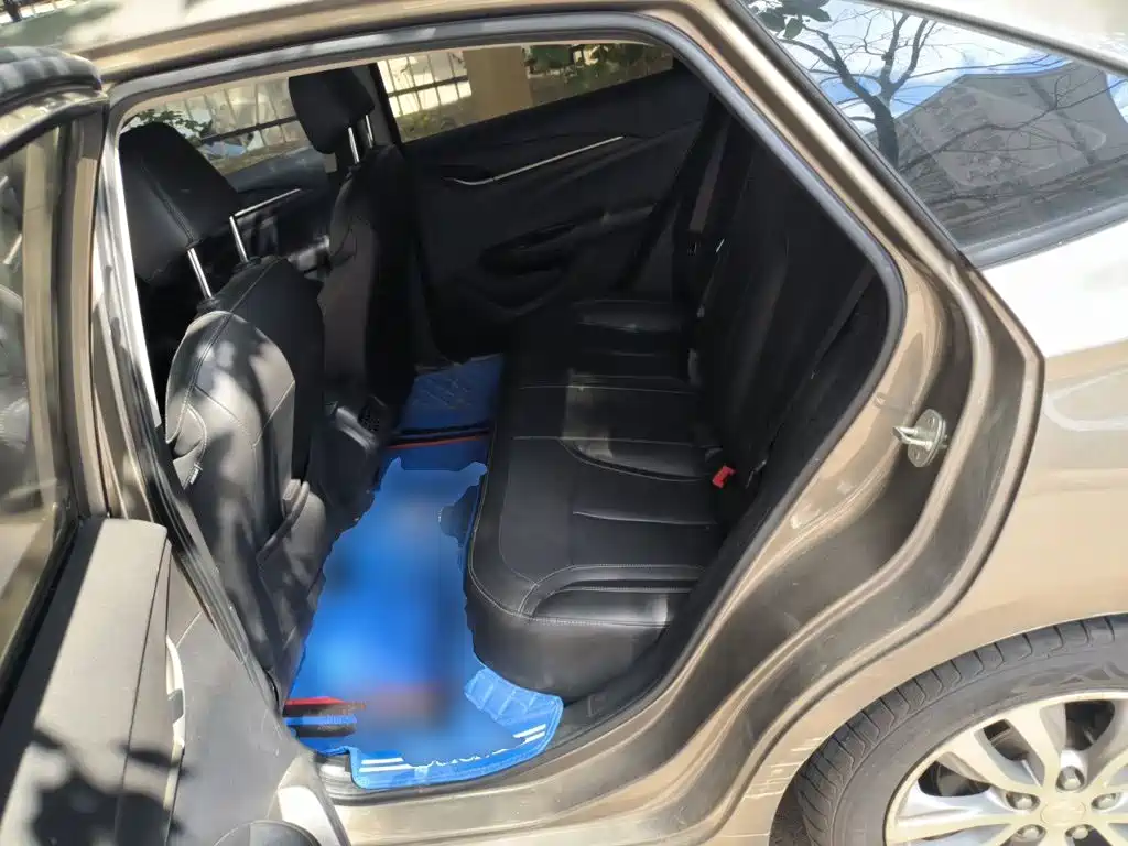 Buick Excelle — миниатюра 13