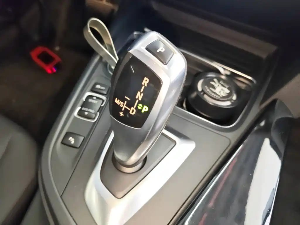 BMW 3 Series — миниатюра 14