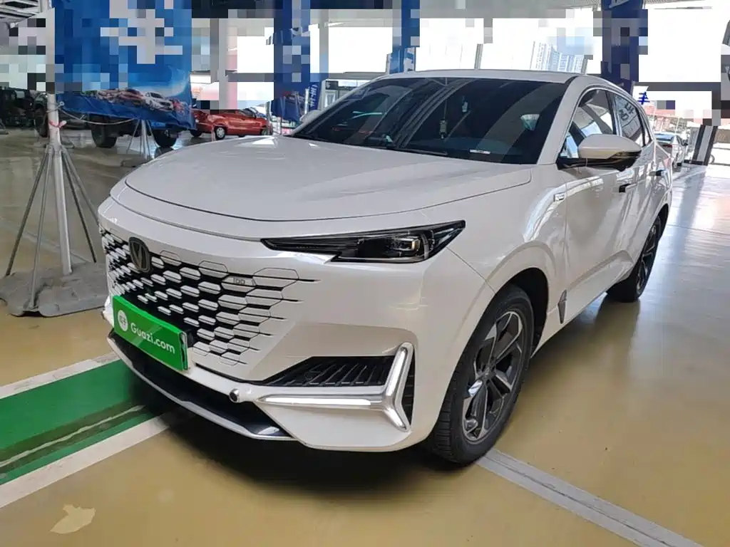 Changan UNI-K iDD — миниатюра 2