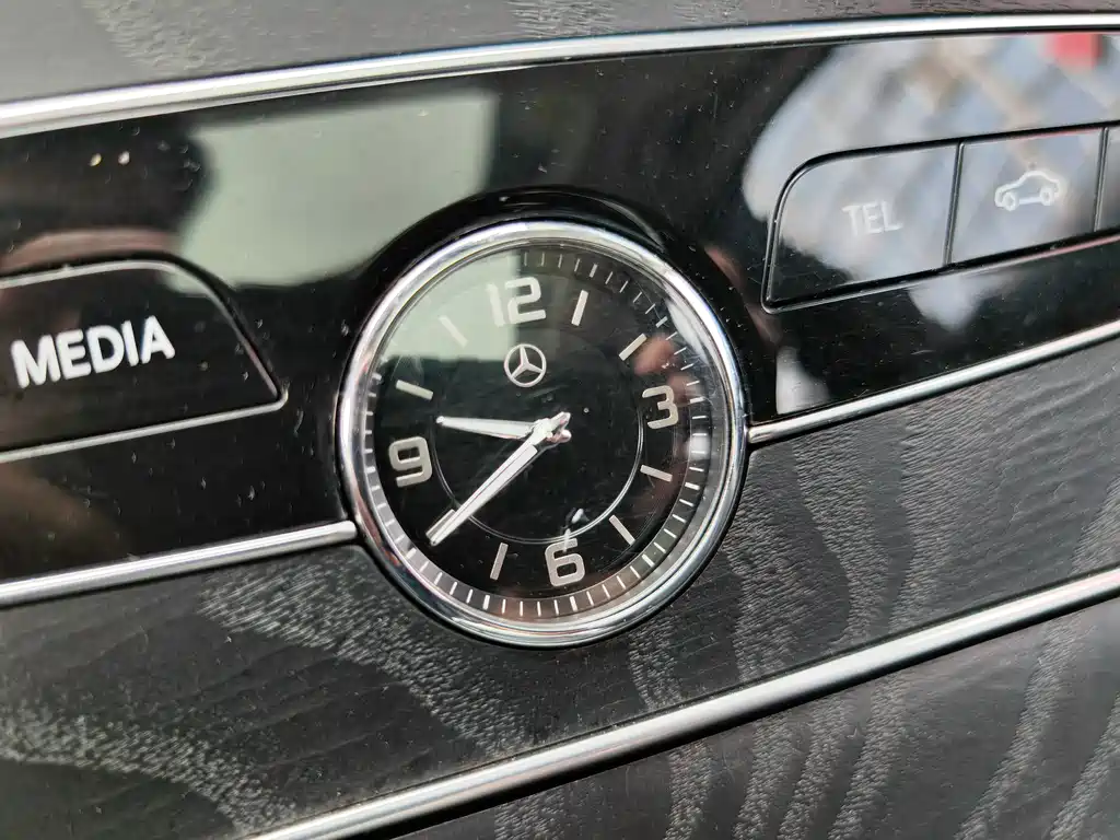 Mercedes-Benz C-Class (Import) — миниатюра 19