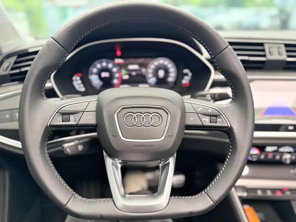 Audi Q3 — миниатюра 9