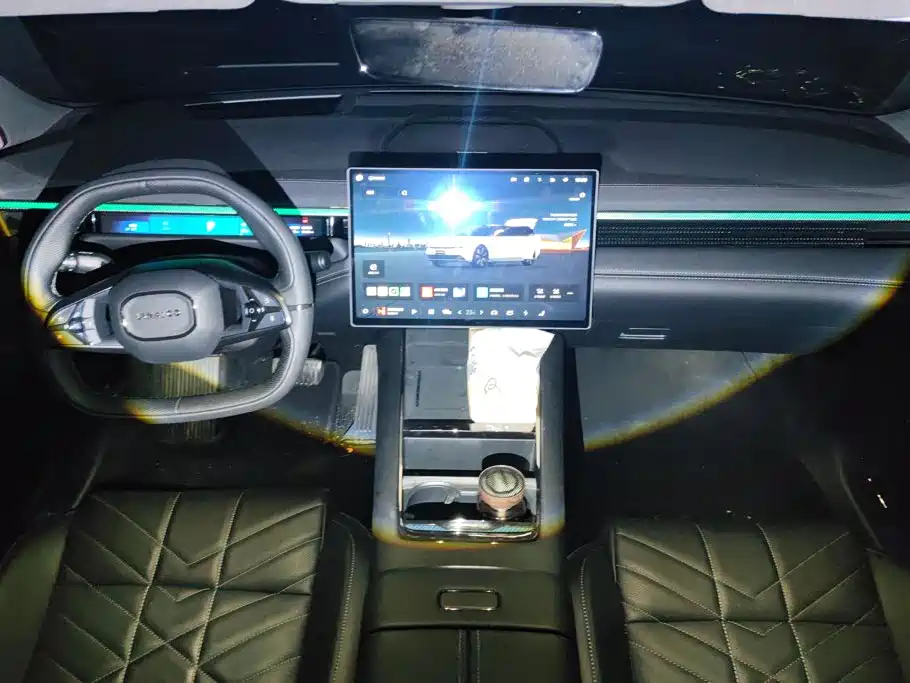 Lynk & Co 10 — миниатюра 12