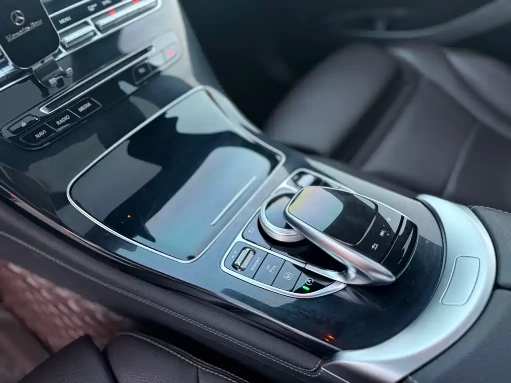 Mercedes-Benz GLC — миниатюра 7