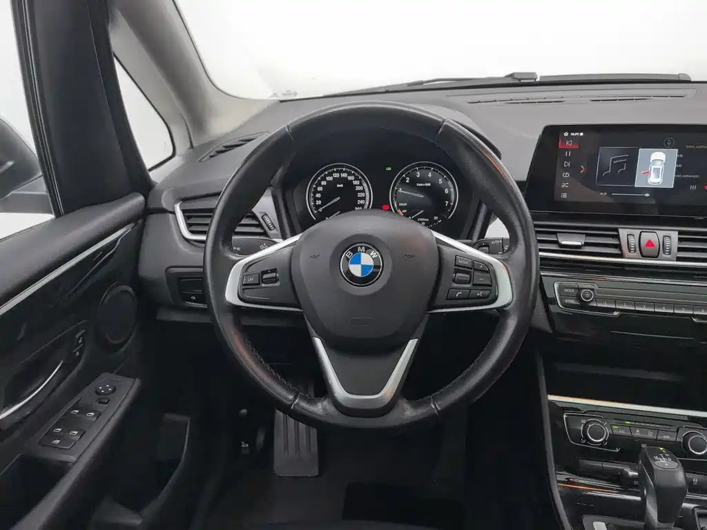 BMW 2 Series Active Tourer — миниатюра 11
