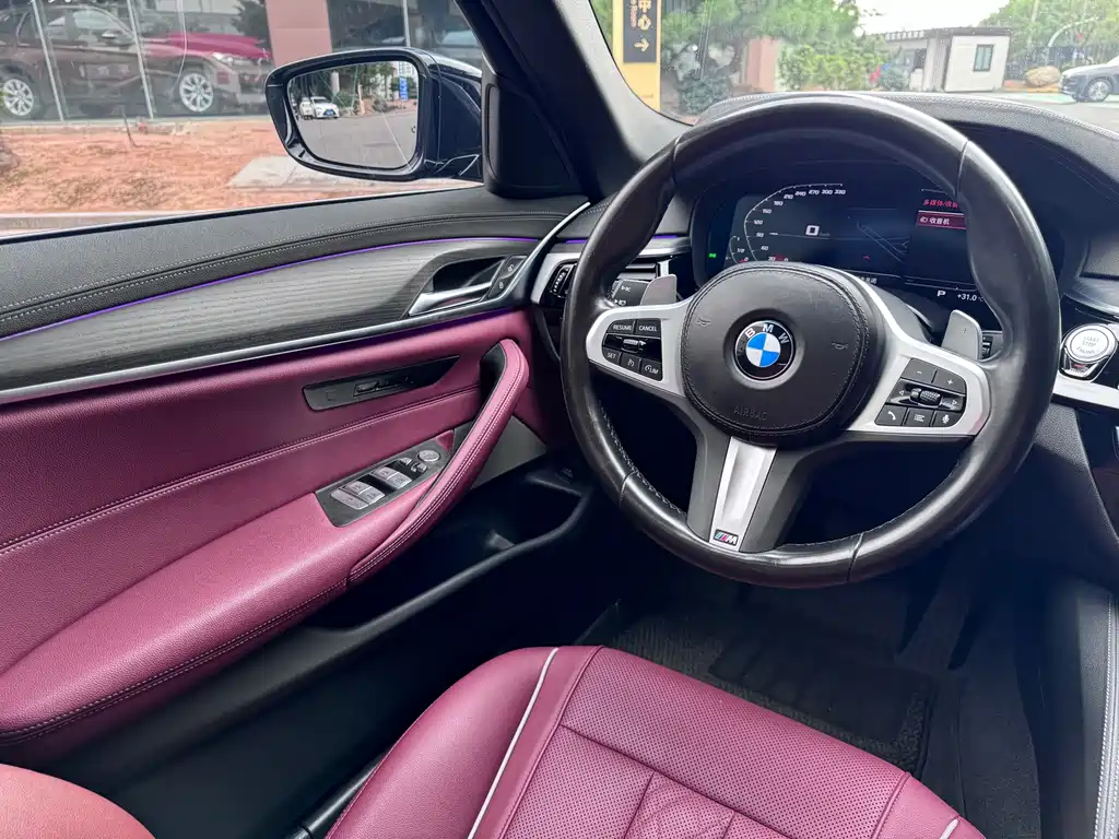 BMW 5 Series — миниатюра 6